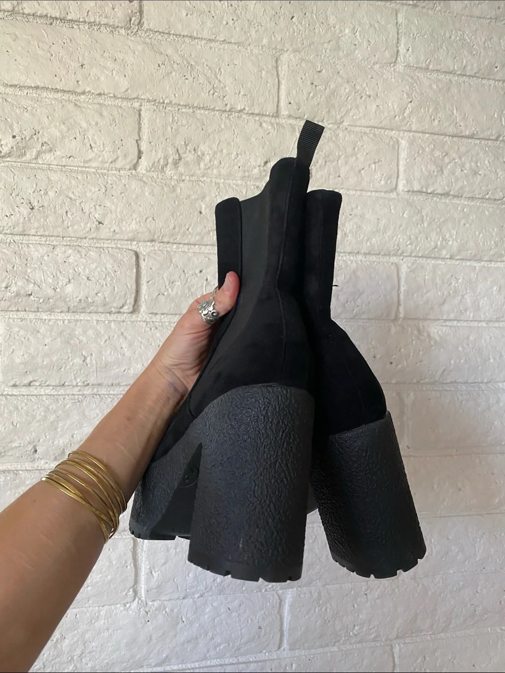 🌼 NWOT Gorgeous LAMODA Suede Platform Boots size 9 womens